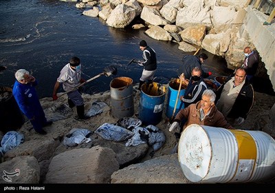 آلودگی نفتی جزیره خارگ‎