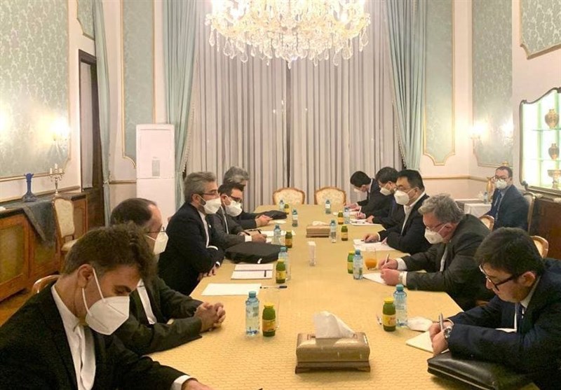 دیدار مذاکره‌کنندگان ایران، روسیه و چین قبل از وقفه چند روزه مذاکرات وین