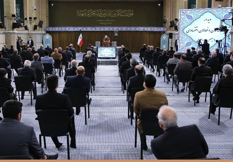 تولیدکنندگان و فعالان اقتصادی با امام خامنه‌ای دیدار کردند