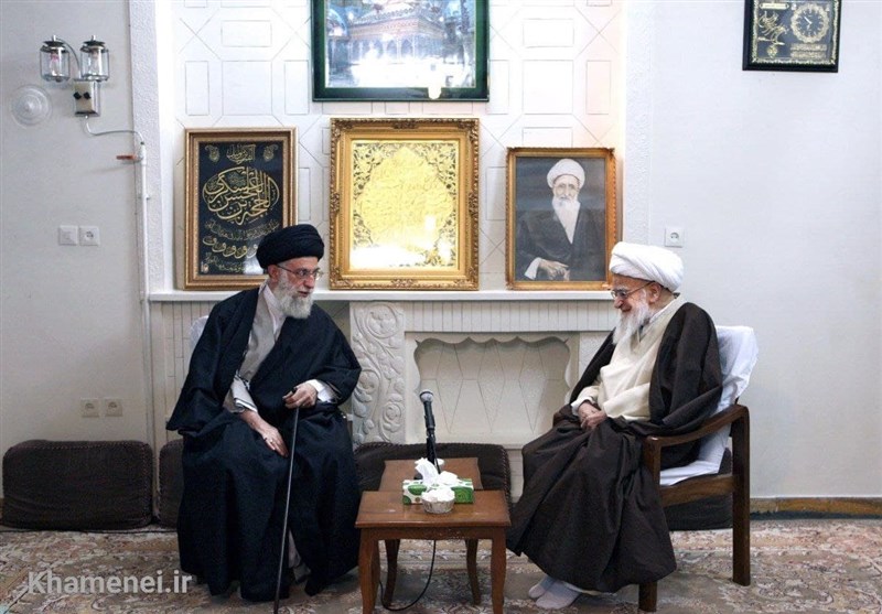 Leader Condoles Passing of Iranian Cleric Ayatollah Safi Golpaygani