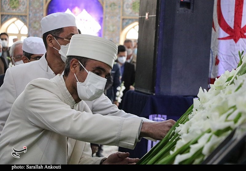 مراسم بزرگداشت ورود امام خمینی(ره) به میهن اسلامی در مصلی کرمان به روایت تصویر