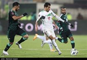 المنتخب الایرانی یفوز على نظیره الاماراتی 1 -0 ویثبت مکانه فی الصدارة + صور