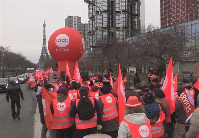 Workers Demand Better Working Conditions in Paris March (+Video)