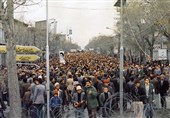 دستاو‌ردهای انقلاب در 43 سالگی| روایتی از قطار انقلاب در مسیر توسعه استان زنجان/ دهه اول انقلاب در زنجان چه گذشت؟ + فیلم