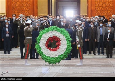  تجدید بیعت نمایندگان مجلس با آرمان‌های امام خمینی (ره) 