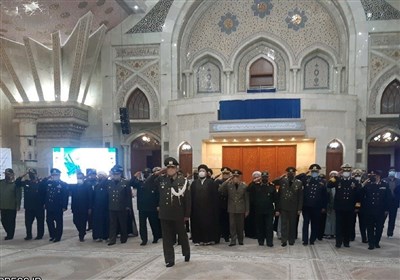  فرماندهان ارشد نیروهای مسلح با آرمان‌های امام خمینی (ره) تجدید میثاق کردند  