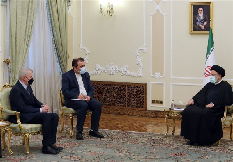 İran Cumhurbaşkanı Finlandiya Dışişleri Bakanı ile Görüştü