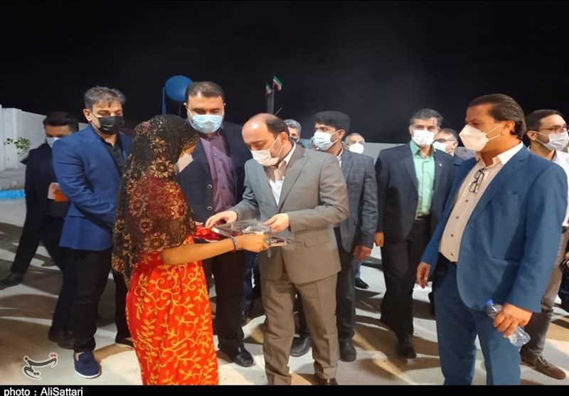افتتاح‌ها و کلنگ‌زنی‌های هشتمین روز دهه فجر در استان هرمزگان از دریچه دوربین