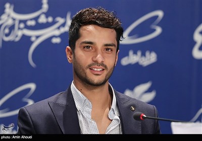 ساعد سهیلی در نشست خبری فیلم سینمایی شهرک در نهمین روز جشنواره فیلم فجر