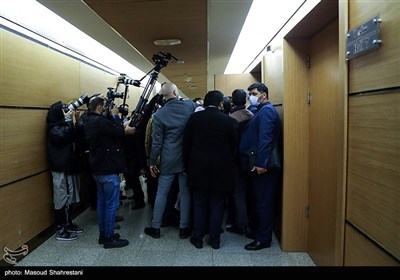علیرضا زاکانی شهردار تهران در حاشیه نهمین روز چهلمین جشنواره فیلم فجر