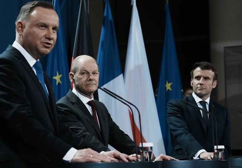 درخواست فرانسه، آلمان و لهستان از روسیه برای آغاز مذاکرات درباره امنیت اروپا