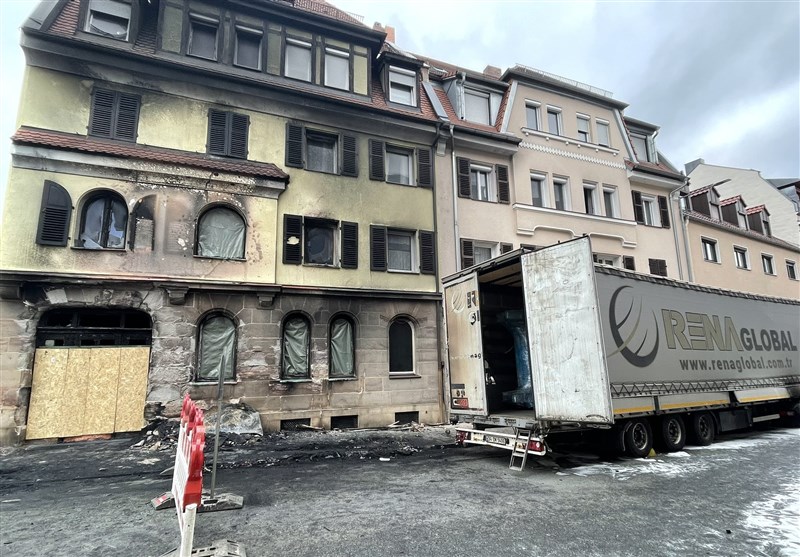 Truck Driver Rams 34 Cars in German Town of Furth, Causes Blaze (+Video)