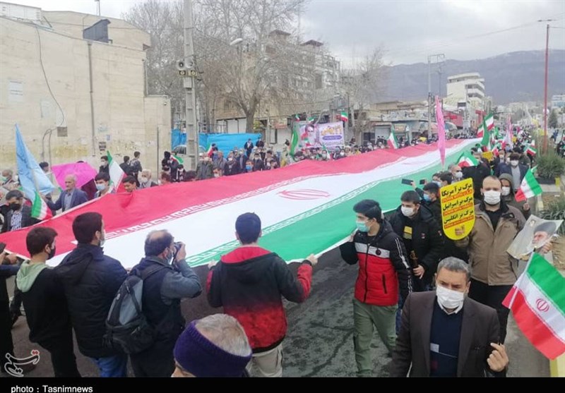 حماسه حضور مردم استان ایلام در راهپیمایی 22 بهمن به روایت تصویر