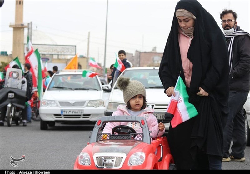 راهپیمایی خودرویی یوم‌الله 22 بهمن در قم به روایت تصویر