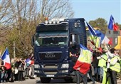 Hundreds of Vehicles Trying to Get into Paris to Protest COVID Restrictions (+Video)