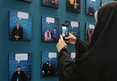 رویدادهای غرفه صندوق اعتباری هنر در دهه فجر؛ دیوار یادبود با قلم زرین اهالی آن تکمیل شد