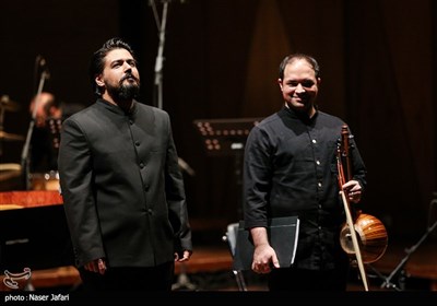 پوریا اخواص در هفتمین شب جشنواره موسیقی فجر