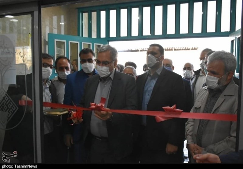 روایت تصویری تسنیم از سفر یک روزه وزیر بهداشت به اصفهان