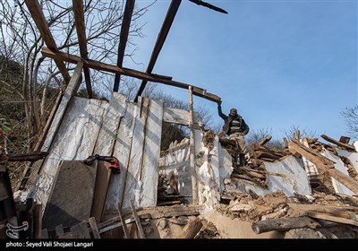 تخریب بناهای غیر مجاز در حریم سد البرز -مازندران