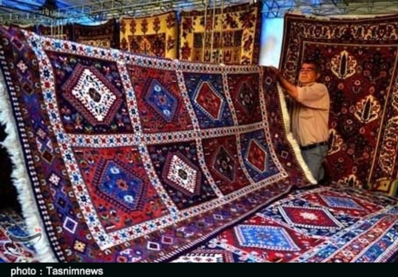سود فرش استان لرستان در جیب دلالان/ راه‌اندازی بازارچه فرش ضروری است