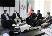 فروردین: هیئت رئیسه فدراسیون فوتبال برابر یک انحراف ایستاد/ باید از کرامت بانوان محافظت کنیم