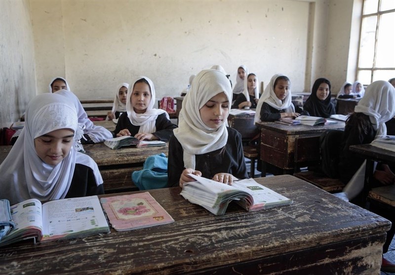 حضوری‌شدن مدارس استان ایلام در میان بیم و امیدها کلید خورد