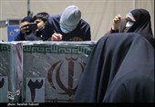 وداع مردم کرمان با پیکر مطهر 4 شهید گمنام دوران دفاع مقدس به روایت تصویر