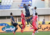 لیگ برتر فوتبال|‌ تساوی حاصل تلاش یک نیمه‌ای گل‌گهر و پرسپولیس