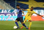 IPL: Esteghlal Cements Place at Top