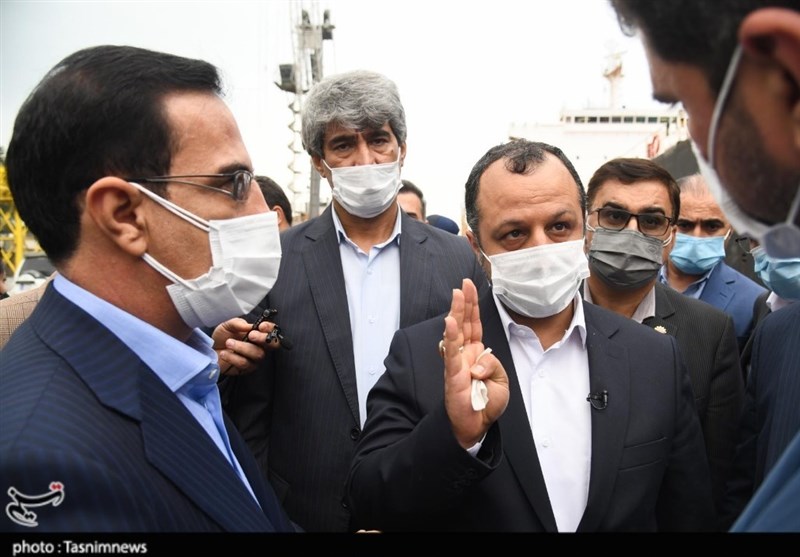 فیلم| بازدید وزیر اقتصاد از گمرک بندر امام خمینی