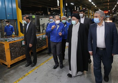  دستور رئیسی در ایران‌خودرو: خودروهای‌ دپوشده را ترخیص و حداکثر تا ۲ ماه آینده به بازار عرضه کنید 