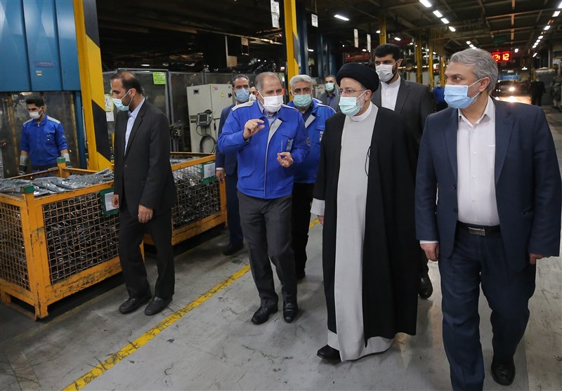 دستور رئیسی در ایران‌خودرو: خودروهای‌ دپوشده را ترخیص و حداکثر تا 2 ماه آینده به بازار عرضه کنید + سند