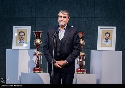 سخنرانی محمد اسلامی رئیس سازمان انرژی اتمی در مراسم تقدیر از عوامل فیلم هناس 