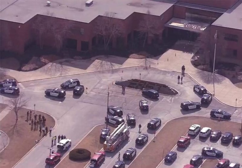 تیراندازی در یک مدرسه‌ آمریکایی باعث زخمی شدن 3 نفر شد