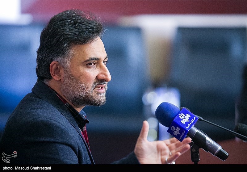 نشست خبری روح الله دهقانی فیروزآبادی، معاون تحقیقات فناوری و نوآوری دانشگاه آزاد اسلامی