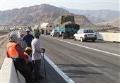 ترافیک سنگین در محور بابازید ـ پل سیمره؛ 18 کیلومتر چهارخطه می‌شود