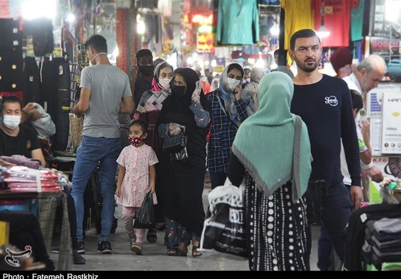گزارش تسنیم از بازار شب عید لرستان/ هیاهوی خرید در سایه سنگین کرونا ادامه دارد