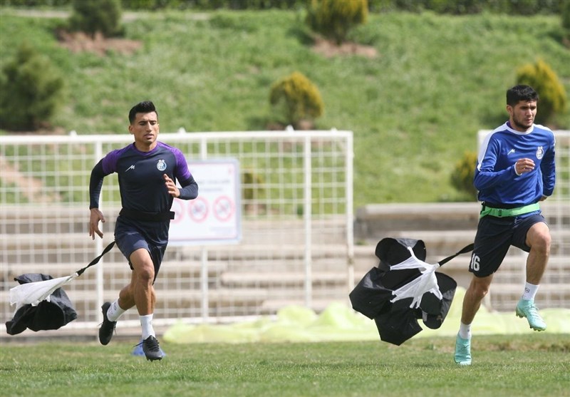 تیم فوتبال استقلال ,