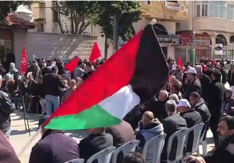 Rally Held in Gaza in Solidarity with Palestinian Prisoners in Israeli Jails