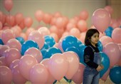 پرواز هزاران بادکنک‌ رنگی به یاد هزاران جنین سقط شده در تهران + فیلم