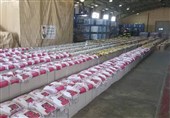 توزیع 2500 بسته معیشتی هلال احمر در استان کرمان آغاز شد