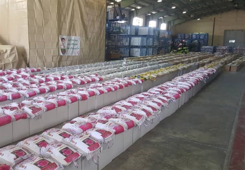 توزیع 2500 بسته معیشتی هلال احمر در استان کرمان آغاز شد