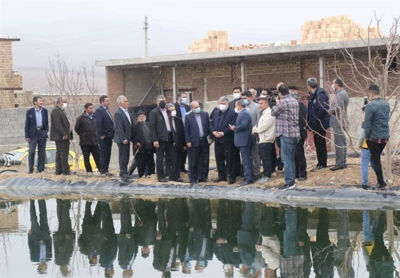 استاندار آذربایجان غربی از کم‌کاری برخی دستگاه‌های اجرایی در اجرای مصوبات سفر انتقاد کرد