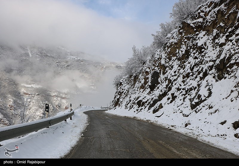 بارش برف و باران در جاده‌های 9 استان