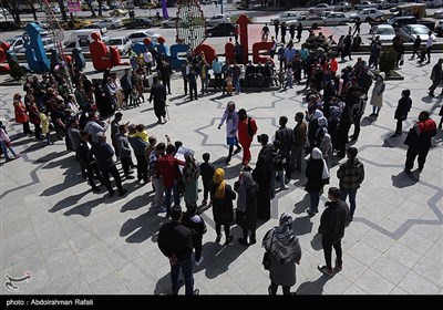 مسافران نوروزی در همدان