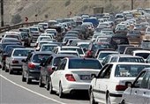 ترافیک در جاده برازجان به کنارتخته در مسیر بوشهر - فارس سنگین است