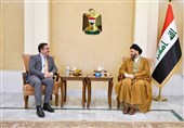 دیدار حکیم با سفیر انگلیس؛ تاکید بر لزوم عدم دخالت در امور داخلی عراق