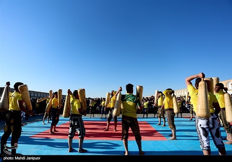 استاندار کردستان: زیرساخت‌های ورزشی استان کردستان توسعه یابد