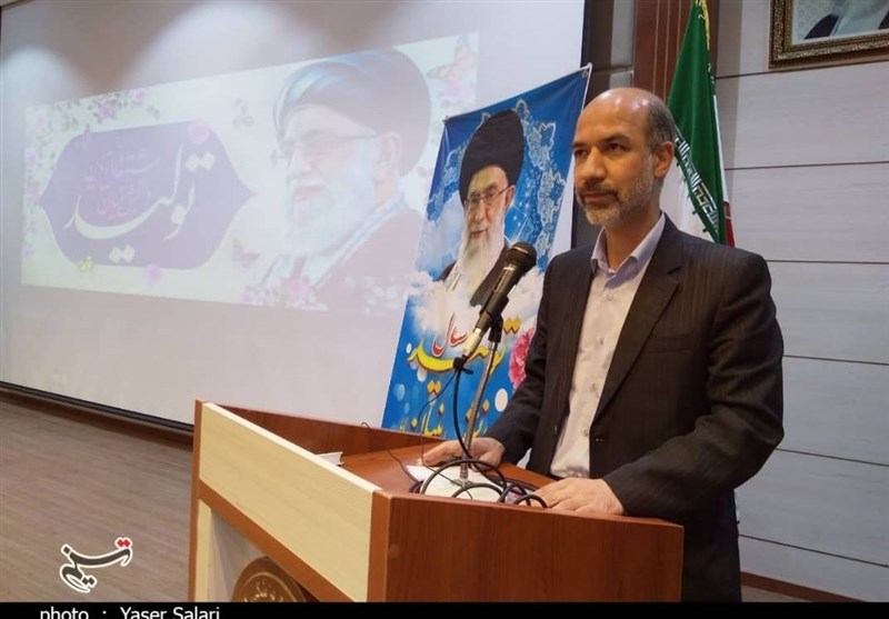 بازدید وزیر نیرو از خط انتقال آب از سد آزادی به اراضی دشت حر کرمانشاه