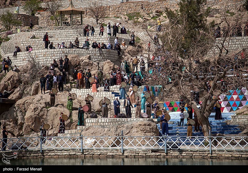 بیش از 55 هزار گردشگر داخلی و خارجی از اماکن تاریخی استان کردستان بازدید کردند